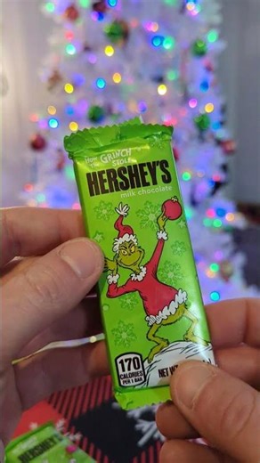 Quick Look HERSHEY'S Grinch Milk Chocolate