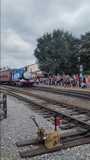 Thomas The Tank Engine arriving at the East Strasburg Station