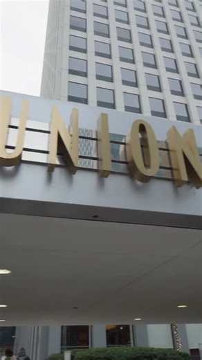 Leo High School Choir helped us ring in Victory Monday 🎶 | Chicago Bears