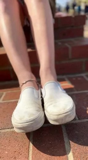 Running All Day in Vans: The Sockless Struggle