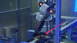 These robots chefs can make perfect noodles in only 90 seconds. | Insider Tech