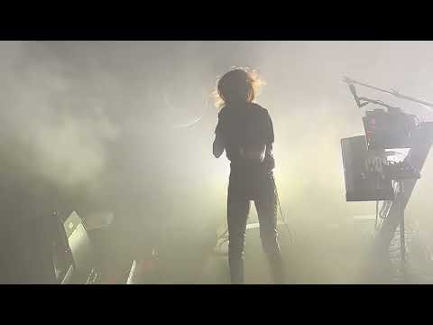 Phantogram. Encore. Intro - Come Alive. Live. TROUBADOUR. Los Angeles. CA.12.03.2026 [ FULL SONG] HD