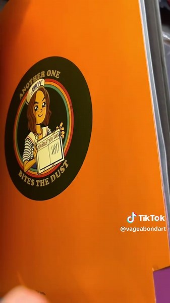 STRANGER THINGS chez Noz De jolie classeur STRANGER THINGS (Netflix) avec bloc note, intercalaire, feuilles, pochette etc #strangerthings #strangerthings5 #serienetflix #serie #fyp