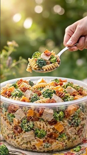 Chicken Bacon Broccoli Pasta Salad (Creamy, Crunchy & Flavor-Packed)