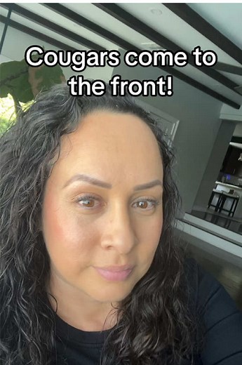 Understanding Cougars in Dating After 40