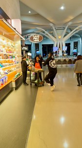 406K views · 15K reactions | DCA AIRPORT VIBES ✈️ The Airport Gets Turned Into A Club When Im Around! #fyp #vibes #swisher3x | Swisher3x | Facebook