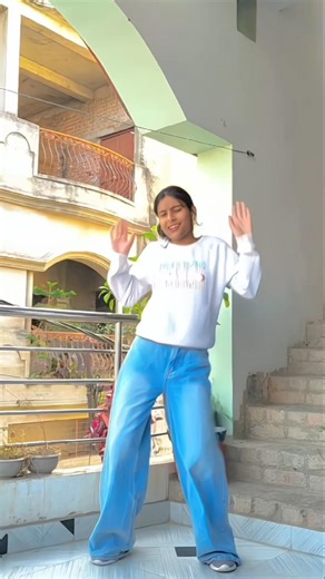 Chhamma Chhamma 🥰 #shorts #viral #trending #dance #dancevideo #shortsviral #trendingshorts #fyp