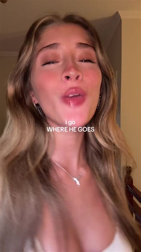 Video de emily fly🗡️ (@emily.fly) relacionado con “where she goes by bad bunny”