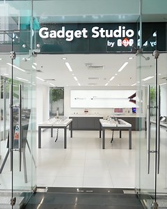 7.2K views · 917 reactions | Ever wondered what an Apple Store experience feels like in Bangladesh? Find us on the Apple Store locator: https://locate.apple.com/bd/en/sales?pt=all&lat=23.727846145629883&lon=90.40776062011719&address=Dhaka%2C+Bangladesh Outlet location: bti LANDMARK, 16 Gulshan Ave, Dhaka 1212. | Gadget & Gear | Facebook