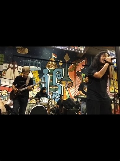 A7X - Seize The Day #theflashrockband #rock #soloissolo #solo #kotasolo #pengamenjalananviral #pengamenjalanan #streetperformer #avengedsevenfold #a7x #seizetheday #seizethedaycover