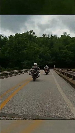 Ozarks Motorcycle HEAVEN: Twisty Roads & Devil's Den! 😈🏍️