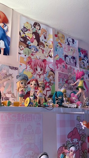 room tour :3 #kawaiicore #kawaiiaesthetic #kawaiiroom #kawaiiroomtour #sanrioroom #cutecore #cutecoreroom #cutecoreroominspo #sugarbunnies #ichigomashimaro #pinkroom #pinkroomdecor #cutecore🎀🦴🍮🐾