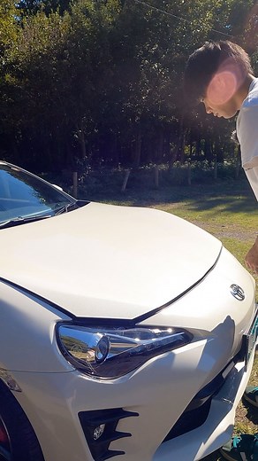 you寺FACTORY【ドリフト僧侶】 on Instagram: "走り屋3日目。親に買って貰った86で整備風な事をする大学生 #gt86 #zn6"