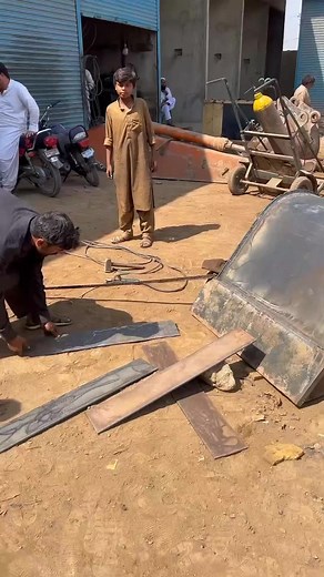 893K views · 6.6K reactions | New skills of banding excavator new bucket plate with fantastic tools shorts welding . . #wedding #welding #weldingtools #weldinglife #weldingprojects #weldingmachine #weldingart #virals #explorepage #reelschallenge #FacebookPage #riper #tranding | Star Welding Services | Facebook