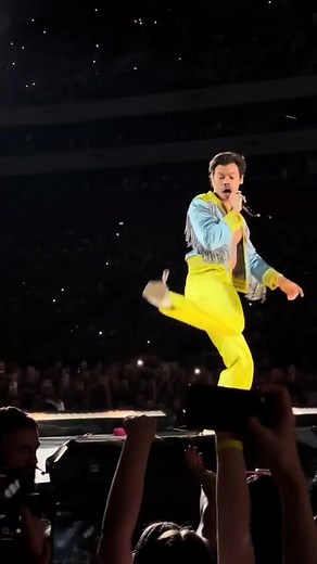 Harry Styles Impresses with his Football Skills