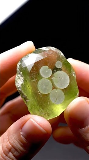 Lily Pad Inclusions Inside Natural Peridot 🔬 | Ultra-Realistic Macro ASMR