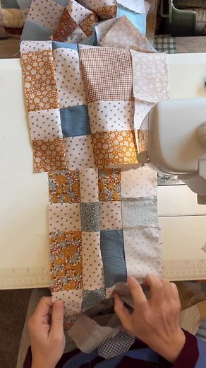 Can you see it?? 🥰 #andyquilt #penelopehandmadepatterns | Penelope Handmade