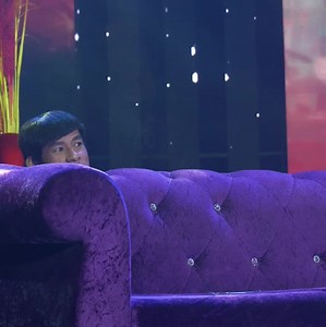 39K views · 425 reactions | Xuất hiện thánh cầm dao lên sân khấu hát Mày Lấy Vợ Tao cực độc  | Hội Những Người Yêu Thích Cải Lương | Facebook