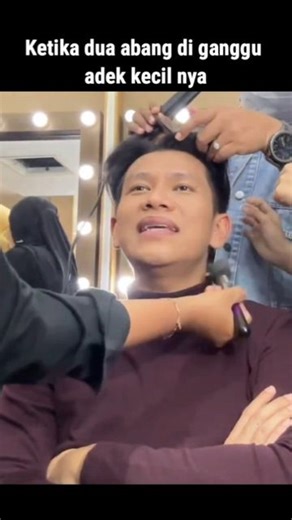 Pesona Duda Keren 😎 Kumpulan Konten Duda Keren on Instagram: "Ketika dua abang di ganggu adek kecil nya 😂👊 . . Dengan memberikan like, komentar, dan follow, Anda membantu kami tumbuh. Terima kasih atas dukungannya 🙏 . #boris #borisbokir #robiskobir {boris bokir, boris, robiskobir, konten boris bokir, konten boris, konten robiskobir, video boris bokir, video boris, video robiskobir, reels boris bokir, reels boris, reels robiskobir, boris bokir viral, boris viral, robiskobir viral, konten bori