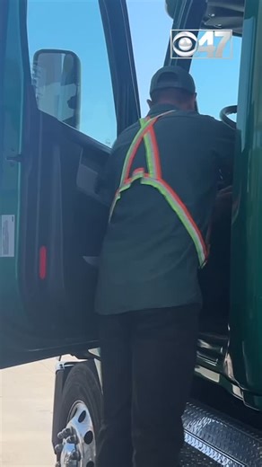 104K views · 1.2K reactions | An executive order by President Donald Trump is causing many in the trucking industry to shift gears. The Department of Transportation (DOT) will now require all truck drivers to speak English. Trump issued that order back in April, but the DOT just released the enforcement guidelines on Wednesday. | CBS47 Fresno | Facebook