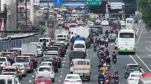 Day 2 of NCAP reimplementation along Commonwealth Avenue in QC | via Maria Tan, ABS-CBN News | ABS-CBN News