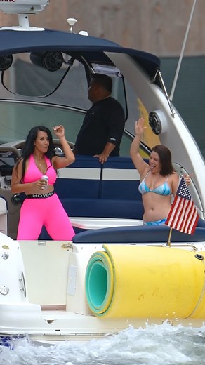 🤙🌺Boat Divas Having Fun With the Miami Boats Camera!📸🎶 | Miami River | Miami Boats. ✨📸 #MiamiBoats #MiamiRiver #YachtLifeMiami #MiamiQueens #LuxuryLifestyle #LivingLarge #hauloverinlet #hauloversandbar #hauloverboats #wavyboatsmiami #wavyboats #boatzonemiami #frescochannel #sandbarlife #boatinginmiami #miamiboating #keybiscayne #BoatZone #BoatSnaps #hauloverboats #yamahaoutboards #Miami #mercuryoutboards #boatingmiami #boatingaroundmiami #officiallyoffshore #centerconsolesonly #fishingteam