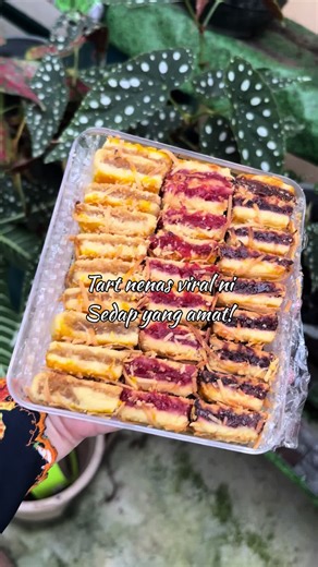 Discover Tart Nenas: Original Pineapple Cheese Tart Flavors