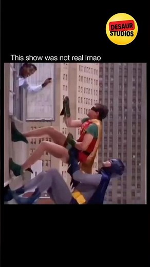 How Batman & Robin “Climbed” Buildings in 1966 😂