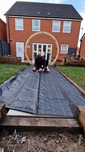 4.9K views · 23 reactions | All wrapped up 拾 #landscaping #landscapedesign #landscaper #gardendesign #backyard #landscapingideas #gardens #gardenideas #landscapersoftiktok #landscapingcompany #lovemygarden #paving #porcelain #gardendesign #gardeninspiration #plants #mygarden #gardensoftiktok #foryoupage #reels #gardenideas #bristol | Garden Design Ideas | Facebook