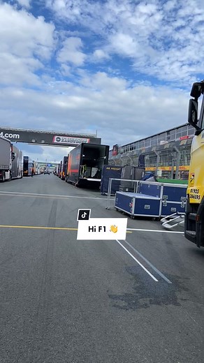 Hi @f1 👋 #DutchGP #F1 #Formula1 #RaceWeek #Zandvoort #f1tiktok