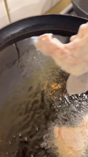 2.1K views · 619 reactions | Ready to take flight w/ these crispy Fried Barra Wings 諾 Serve w/ hot steamy rice, soy sauce, chilli and a squeeze of lemon and you got yourself a flavoursome meal ‍奈 #iykyk Esso to my Logan Families for the Lubly Sunday feed  #fyp #barrawings #barramundi #explore #kaikai #bebelenaskitchen #blk #straitupmalay #islandfood #backtoourroots #winglovers #crispyfood | Bebe Lena's Kitchen | Facebook