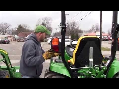 John Deere 3033R vs. 3320 Tractor Comparison