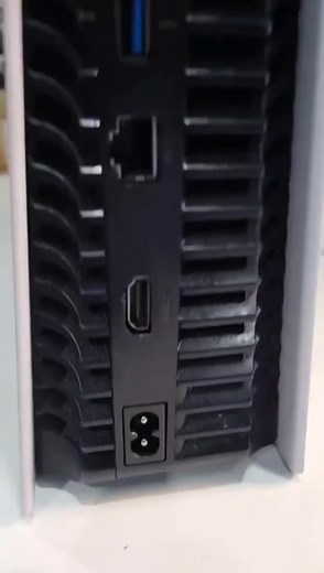 Effective Methods to Remove Roaches from PS5 and Game Systems