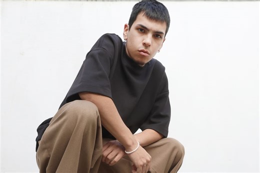 Milo J: el cantante que trasciende su generación y acelera a fondo sin olvidarse de su pasado