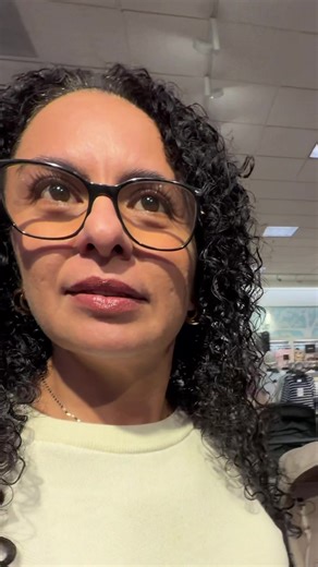 they need to put this same pressure but on angie to find a bf, aren’t they worried about her too?? #theaguilars #mom #sister