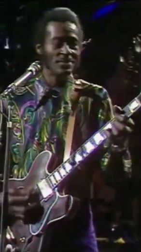 Chuck Berry and Bo Diddley - “Carol” (Live in 1997)