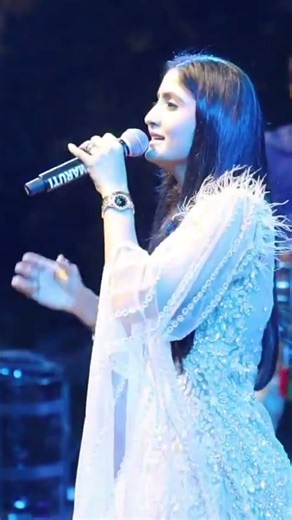 Gogo Gogo Maro Gom Dhani By Geeta Rabari #shorts #geetarabari #trending #short #dayro #kinjaldave