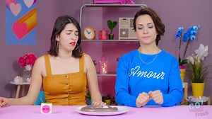 DÉFI CROQUER, LÉCHER OU NE RIEN FAIRE || Des Farces Pour Le Poisson D'Avril par 123 GO! CHALLENGE | 123 GO Challenge French