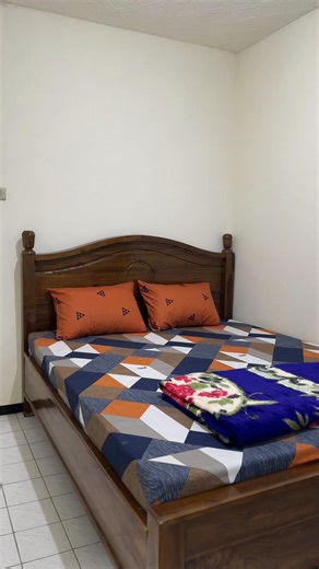 Kudu ngempet sampek kapan iki,jik sue ta bolo ? 🫣 Lagi di Tretes dan butuh tempat istirahat yang nyaman tapi ramah di kantong? Ke Peony Homestay aja! Lokasi strategis di Pesanggrahan, deket banget sama Hotel Surya & Cimory. 💰 Harga Murah: • Transit (3 Jam): Rp 50.000 • bermalam (12 jam ): Rp 150.000 🛋️ Fasilitas Mantap: ✅ Kamar Mandi Dalam ✅ Smart TV YouTube ✅ Kipas Angin & Mineral Water 📍 Alamat: Pesanggrahan Gg. 77, Tretes. Hubungi admin sekarang (Fast Respon!): 📲 WA: 082335356996 🔗 Link