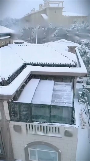 Retractable Mobile Sunroom Test: Smart Remote, Rain/Sun Proof for Garden/Balcony #MobileSunroom