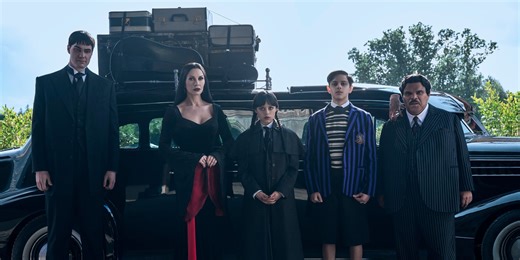 A Beloved Addams Family Member Was Subtly Recast For Wednesday Season 2 & I Almost Didn't Notice