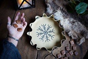 Rune Casting Pouch · Leather Bag & Casting Cloth · Norse Vikings Reenactment Garb for LARP SCA Costume · Wyrd · Vegvisir · Aegishjalmur - Etsy Canada