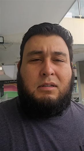 Cáiganle a @barberialaespuela el mejor lugar para atenderte como rey! | Luis Y Julián Jr.