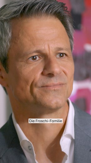 Das hätte Benedikt sich anders gewünscht 🙄 Findet ihr, Ferhat sollte auch Teil des Familienkostüms werden? 🐸 #UnterUns | Unter Uns