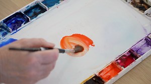 In my video this week I give you 2 quick and easy ways to determine what temperature a colour is. Knowing what temperature a colour is, is important to know when you mix colours. I don't find it easy to work that out looking at a colour wheel so I've worked out two other ways of doing it. https://youtu.be/e8QcDucJs7g | Louise De Masi Art