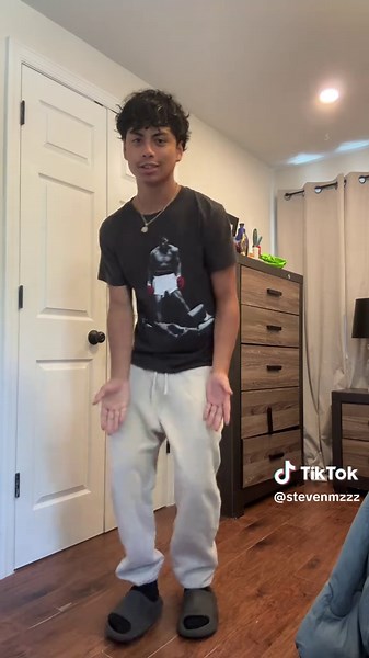 Milkshake Dance Trend: Join the Fun!