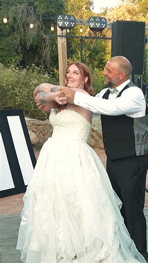 Romantic First Dance of the Newlyweds