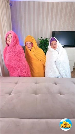 Blanket Trend Challenge! 😱😂