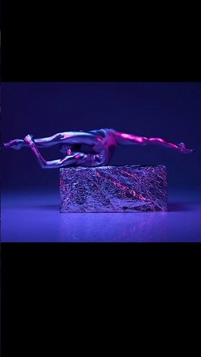 🇺🇦 Model poses for photoshoot📸 Rhythmic gymnastics. Model Valeriia