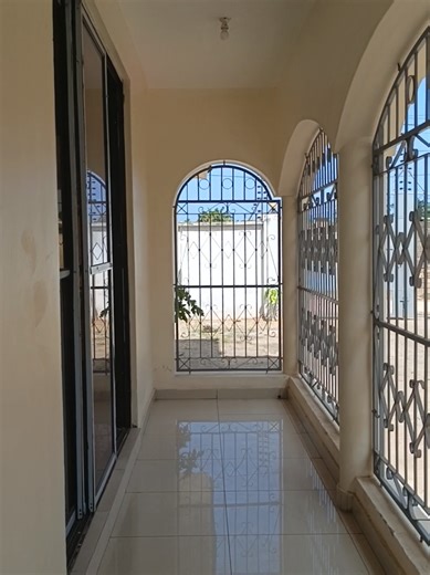 NEW 4 BEDROOMS VILLA - NYALI ✅All bedrooms are master ensuites, 3 bedrooms upstairs, ✅Ample parking, very spacious kitchen with pantry ✅Gated community of only 6 units, balcony ✅Token, borehole water, laundry area, #FOR 115,000 #CONTACT 0733200111 0773200111